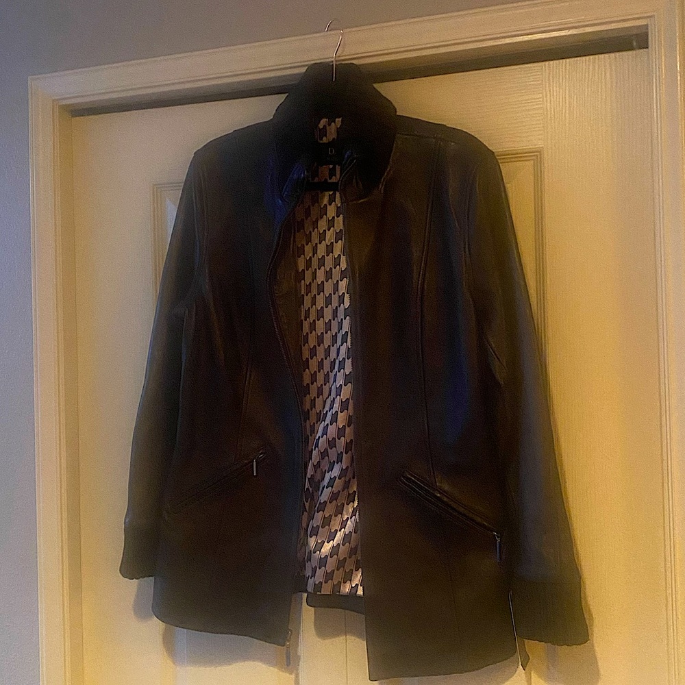 New Dana Buchman Genuine Leather Black Jacket! Size Medium!